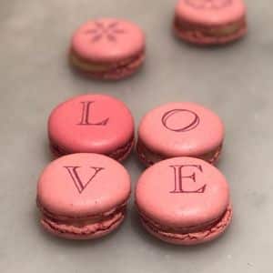 LOVE printed macaron